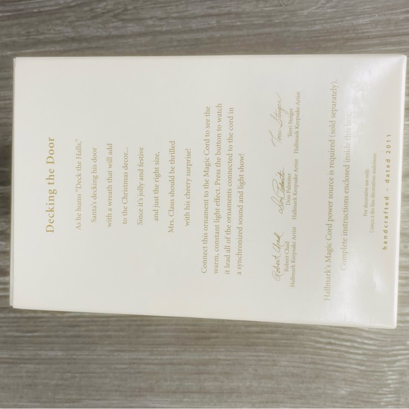 Hallmark Ornament 2011 Decking the Door Santa light up magic cores ornament - Picture 5 of 9